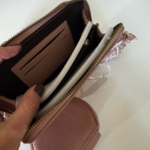 ✨ NWT Alyssa Mauve/Dusty Rose Vegan Leather Phone Crossbody Bag - Picture 6 of 8